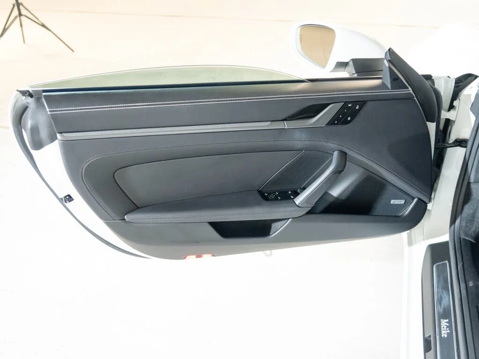 2024 Porsche 992 Carrera - Image 16 of 25