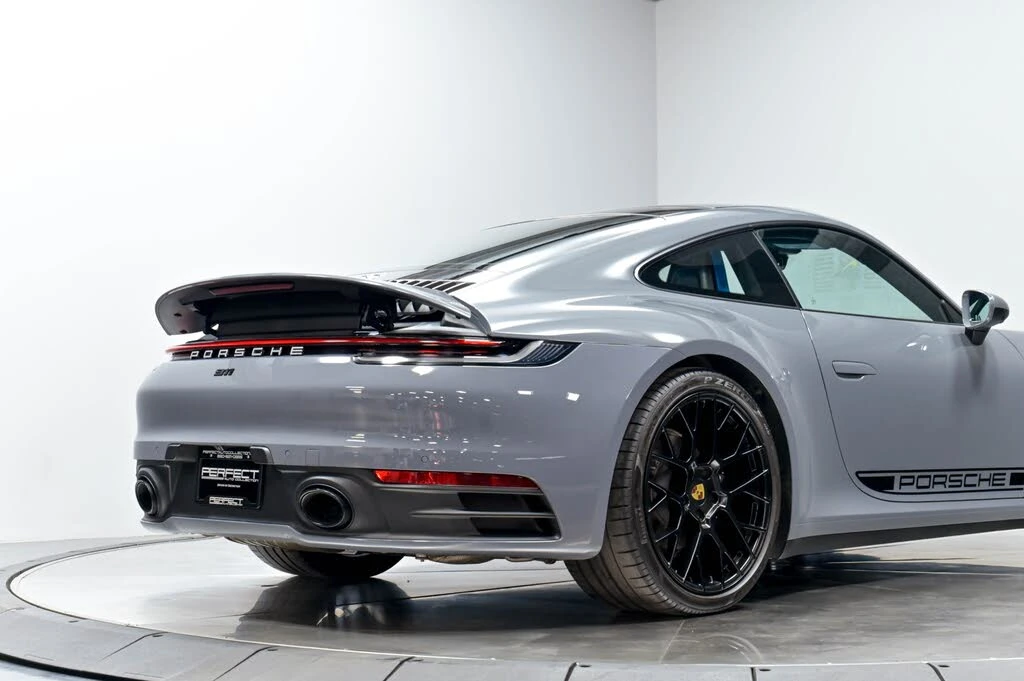 2024 Porsche 992 Carrera - Image 21 of 31