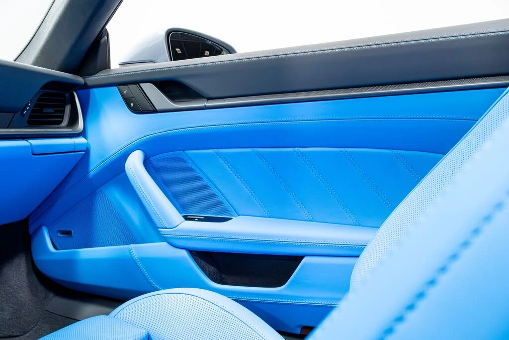 2024 Porsche 992 Carrera - Image 17 of 31