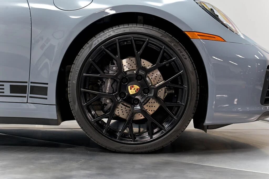 2024 Porsche 992 Carrera - Image 26 of 31