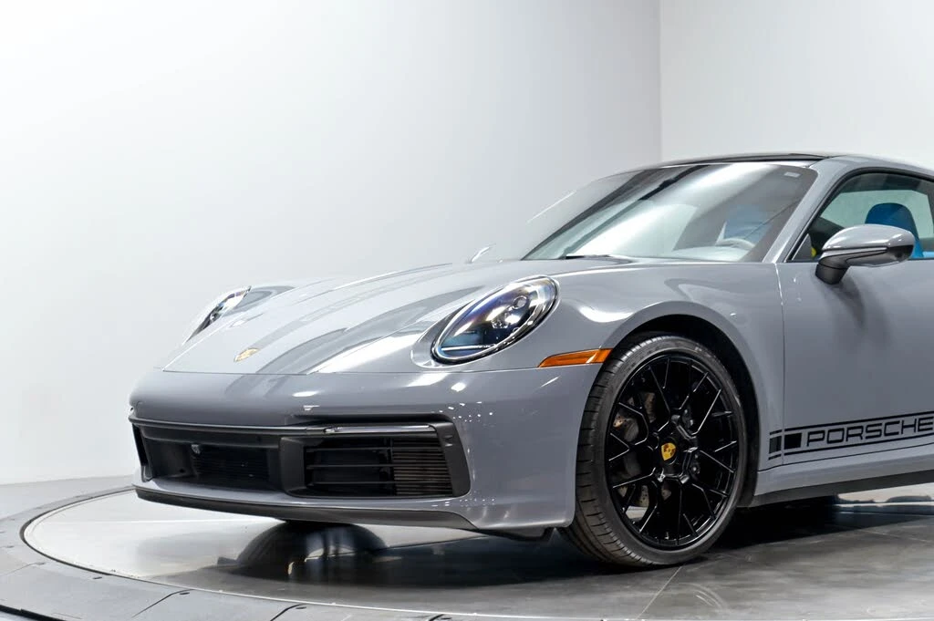 2024 Porsche 992 Carrera - Image 4 of 31