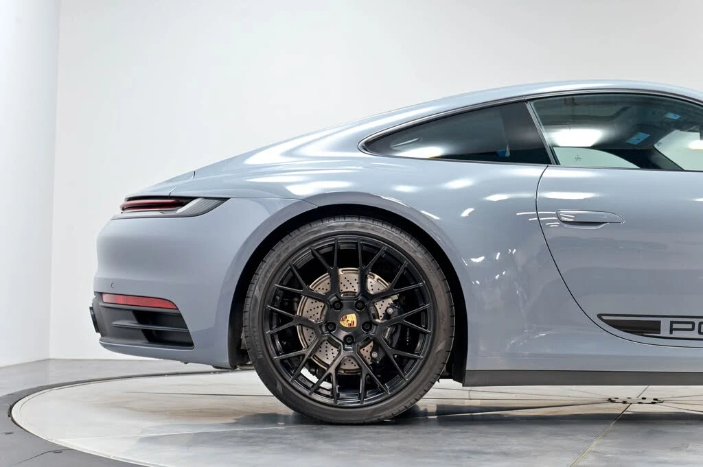 2024 Porsche 992 Carrera - Image 23 of 31