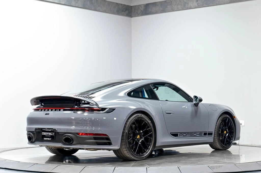 2024 Porsche 992 Carrera - Image 19 of 31