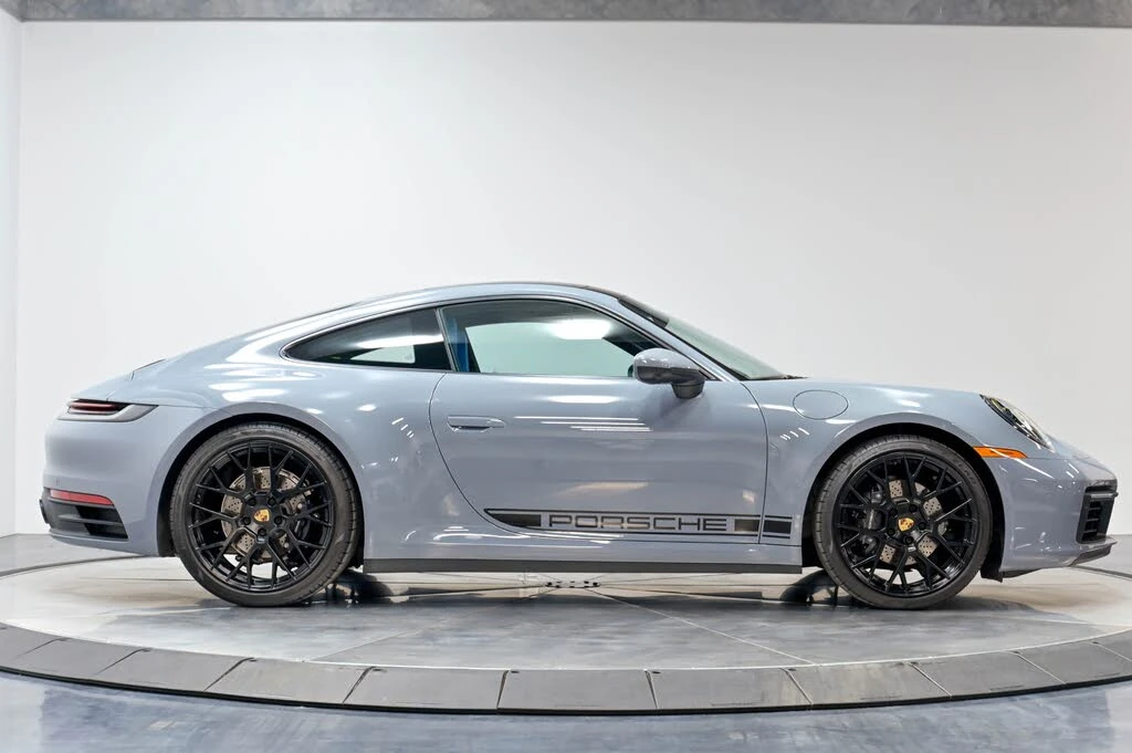 2024 Porsche 992 Carrera - Image 22 of 31