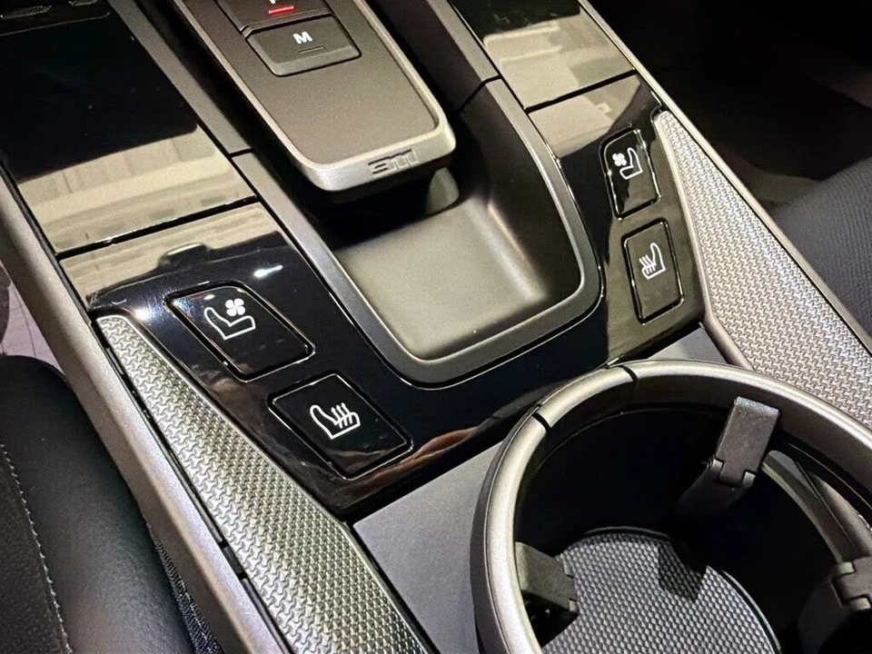 2024 Porsche 992 Carrera - Image 22 of 31