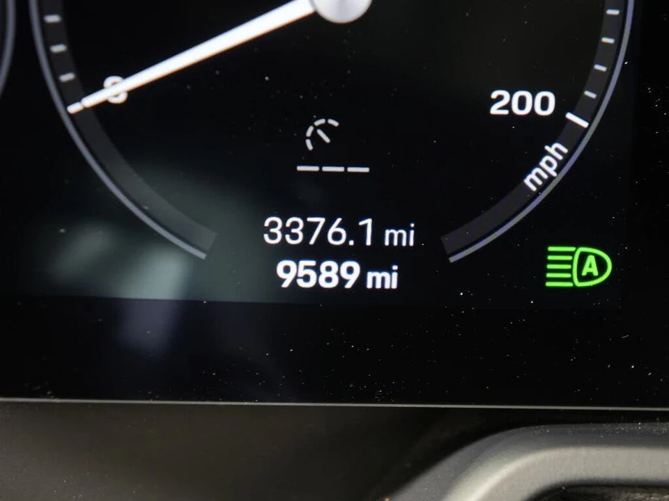 2024 Porsche 992 Carrera - Image 28 of 31
