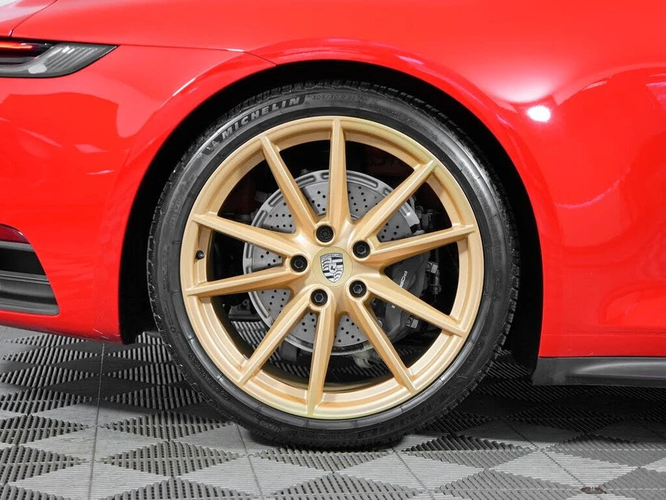 2024 Porsche 992 Carrera - Image 18 of 31