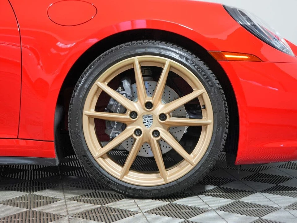 2024 Porsche 992 Carrera - Image 19 of 31