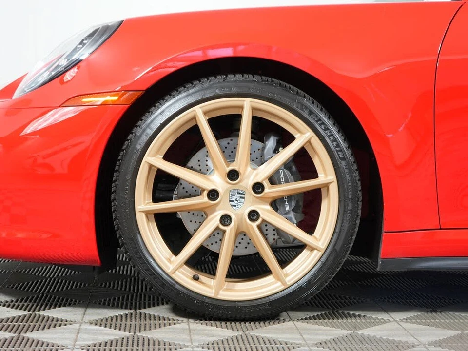 2024 Porsche 992 Carrera - Image 16 of 31