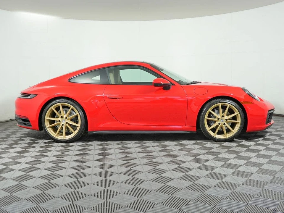 2024 Porsche 992 Carrera - Image 8 of 31