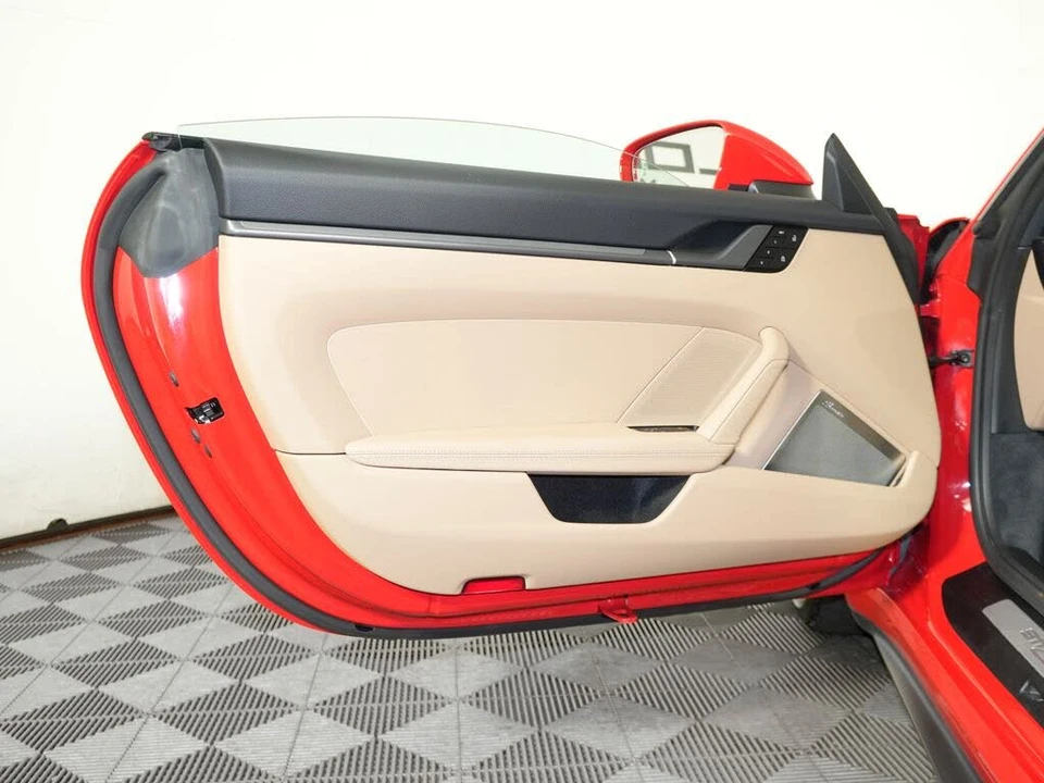 2024 Porsche 992 Carrera - Image 21 of 31