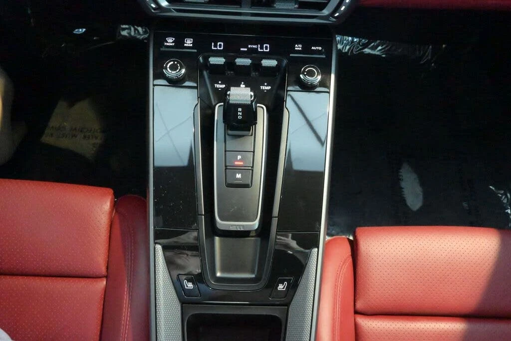 2024 Porsche 992 Carrera - Image 28 of 31