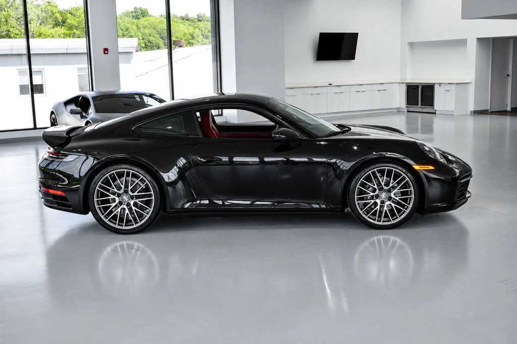 2024 Porsche 992 Carrera - Image 10 of 31