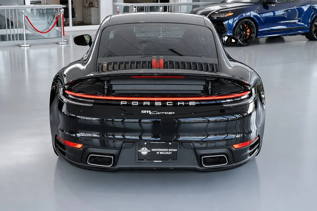 2024 Porsche 992 Carrera - Image 8 of 31