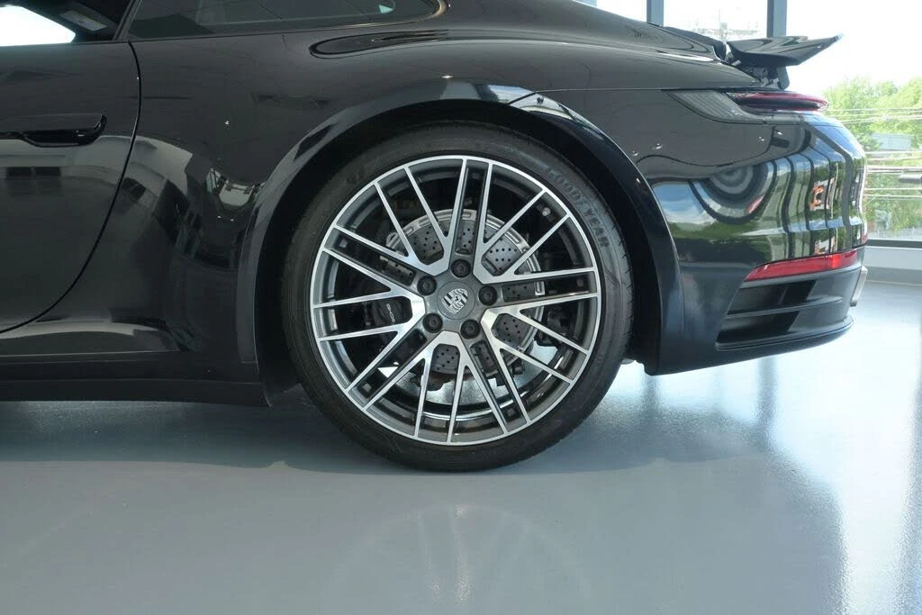 2024 Porsche 992 Carrera - Image 17 of 31