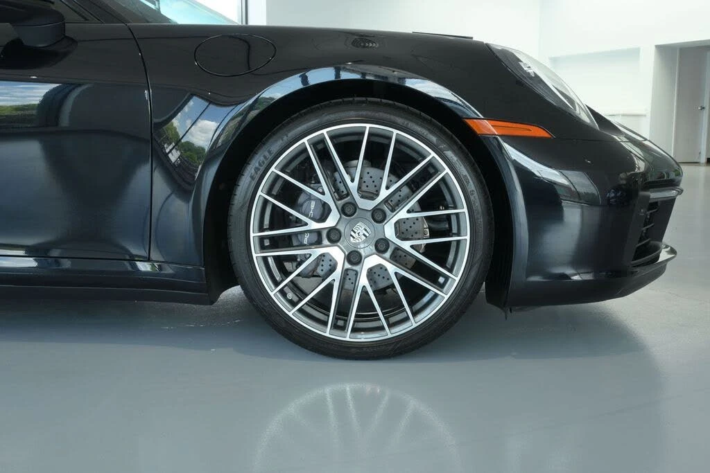 2024 Porsche 992 Carrera - Image 19 of 31