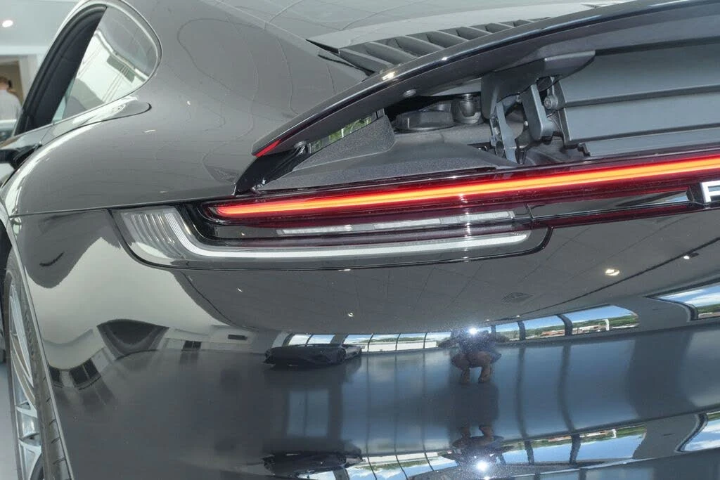 2024 Porsche 992 Carrera - Image 15 of 31