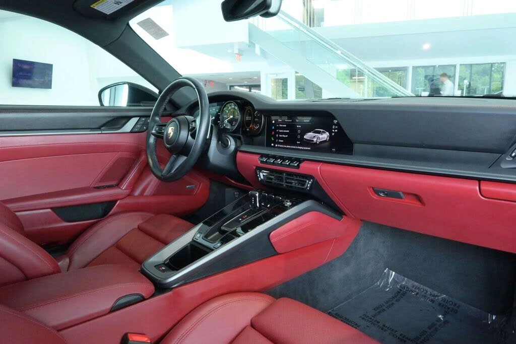 2024 Porsche 992 Carrera - Image 27 of 31