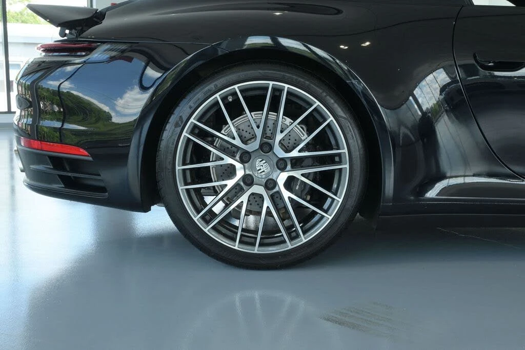 2024 Porsche 992 Carrera - Image 18 of 31