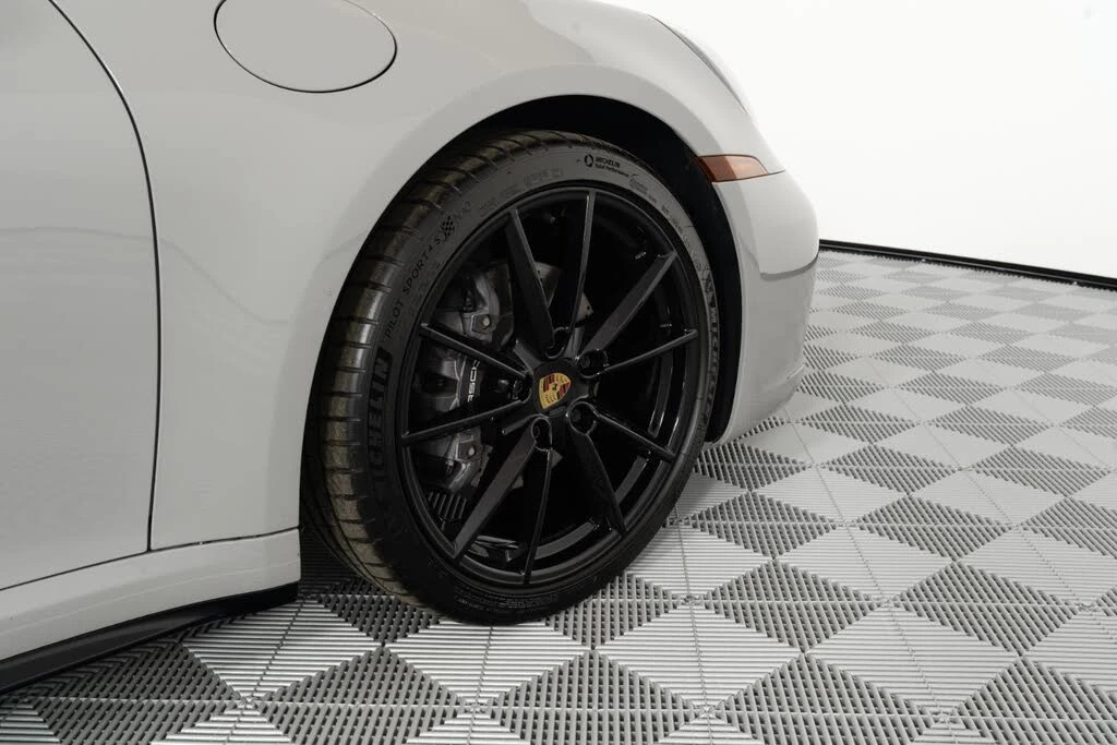 2024 Porsche 992 Carrera - Image 20 of 31
