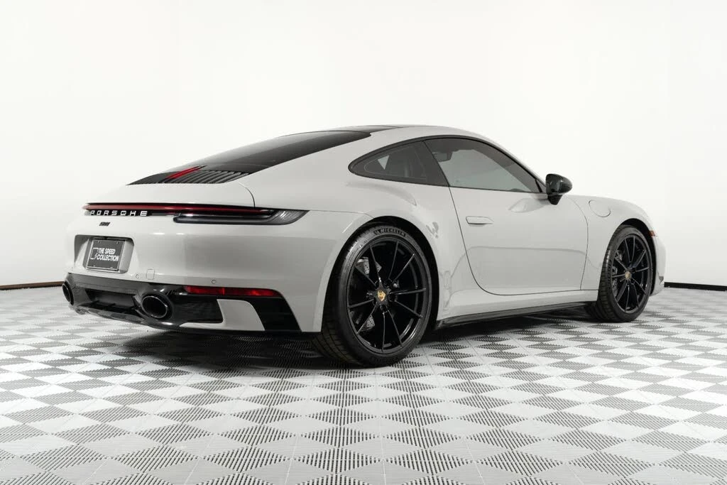 2024 Porsche 992 Carrera - Image 8 of 31