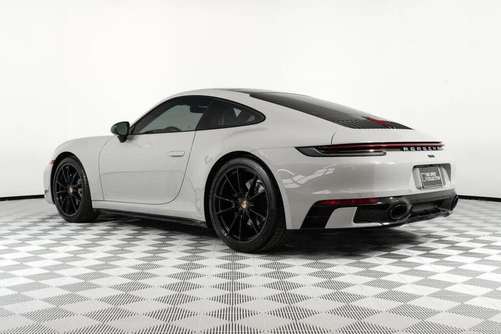 2024 Porsche 992 Carrera - Image 2 of 31