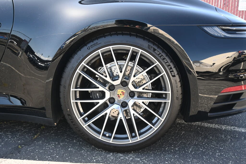 2024 Porsche 992 Carrera - Image 7 of 31