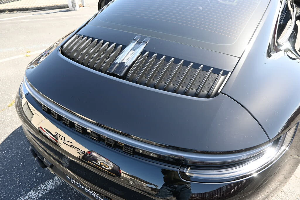 2024 Porsche 992 Carrera - Image 21 of 31