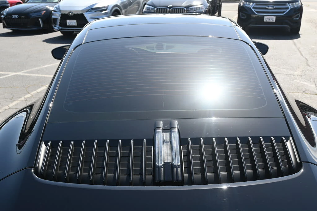 2024 Porsche 992 Carrera - Image 15 of 31