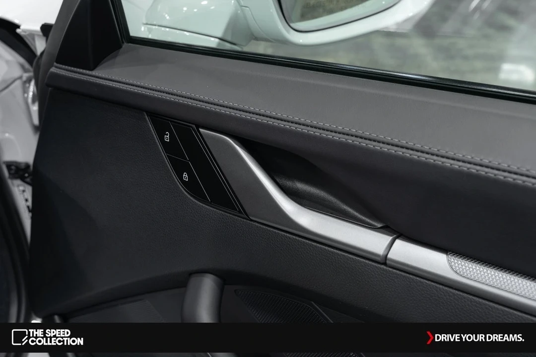 2024 Porsche 992 Carrera - Image 18 of 21
