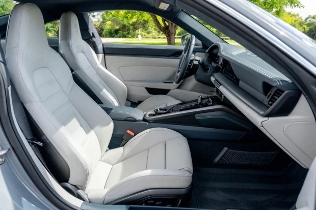 2024 Porsche 992 Carrera - Image 4 of 6
