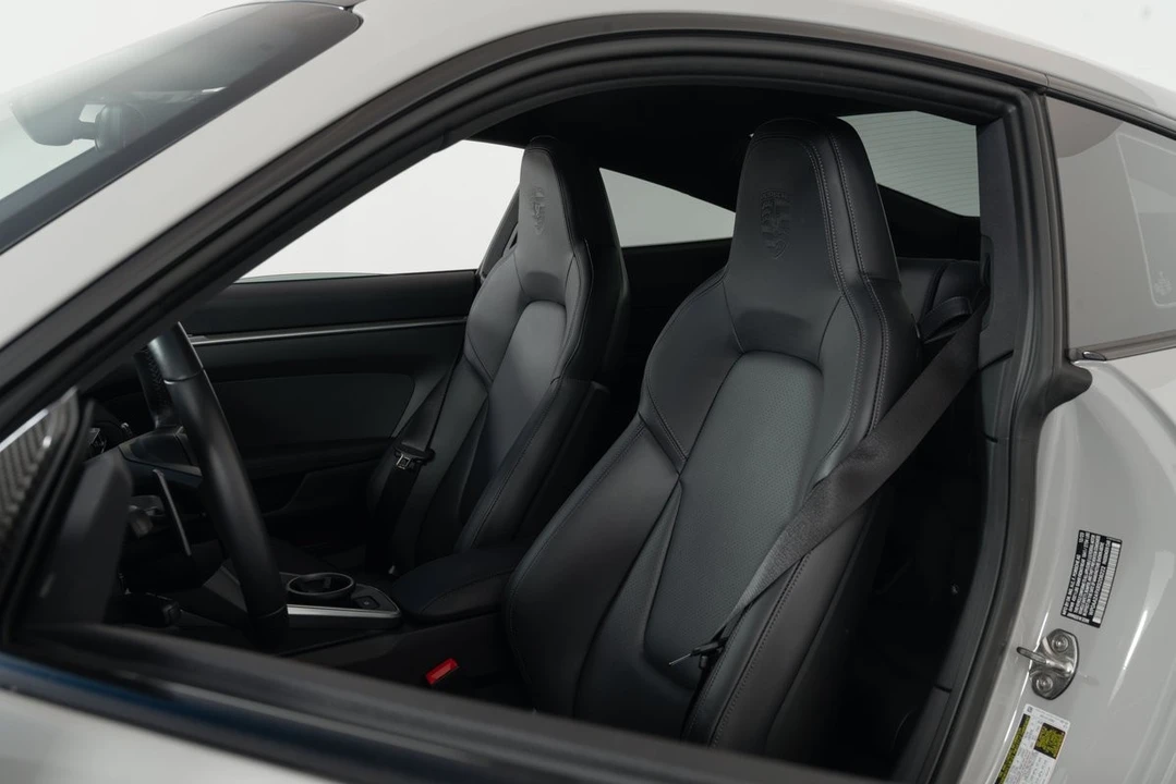 2024 Porsche 992 Carrera - Image 12 of 31