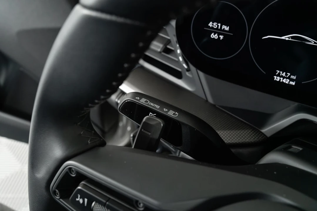 2024 Porsche 992 Carrera - Image 20 of 31