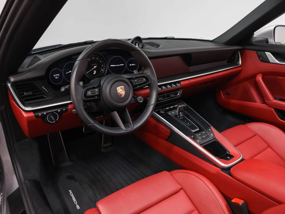 2024 Porsche 992 Carrera GTS - Image 4 of 5