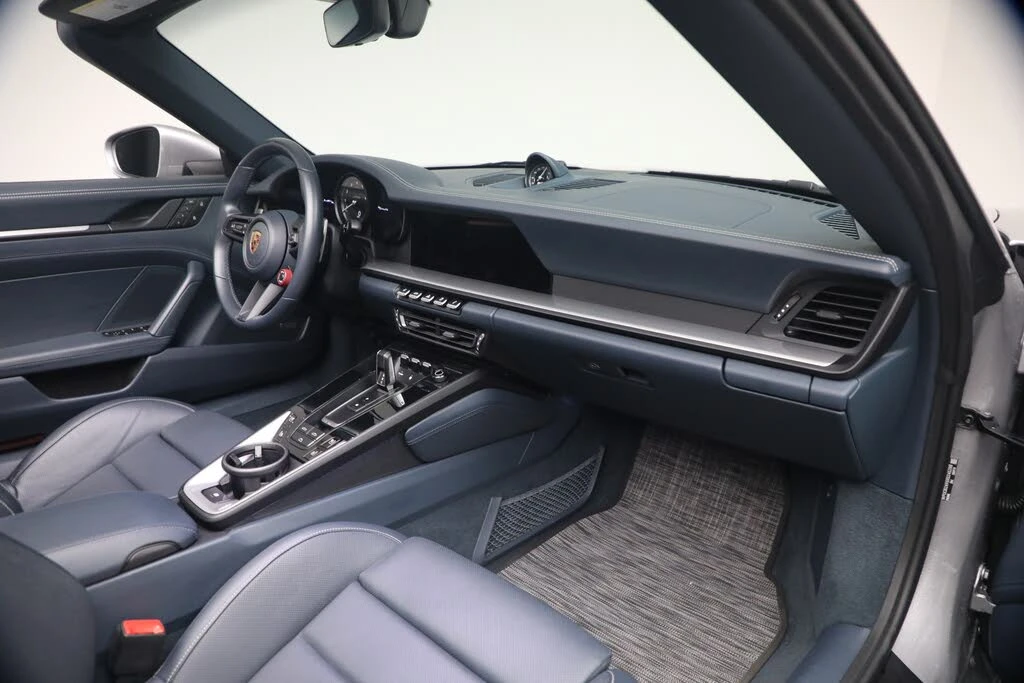 2024 Porsche 992 Carrera GTS - Image 19 of 31