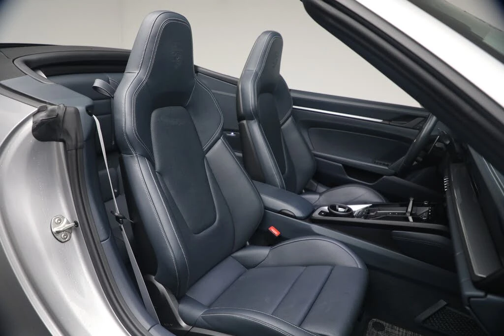 2024 Porsche 992 Carrera GTS - Image 18 of 31