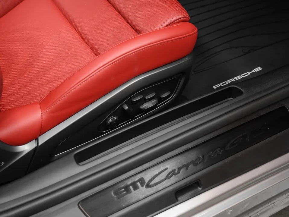 2024 Porsche 992 Carrera GTS - Image 20 of 31