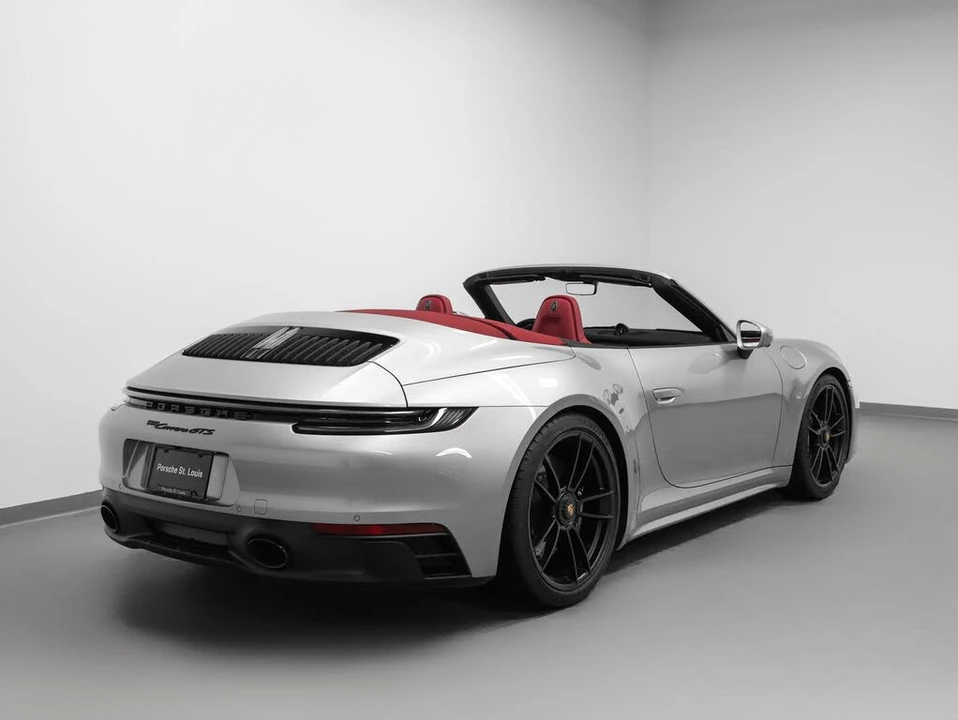 2024 Porsche 992 Carrera GTS - Image 14 of 31