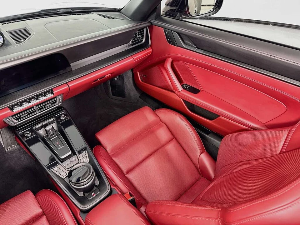 2024 Porsche 992 Carrera GTS - Image 25 of 31