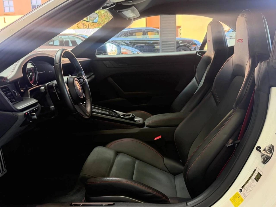 2024 Porsche 992 Carrera GTS - Image 4 of 4