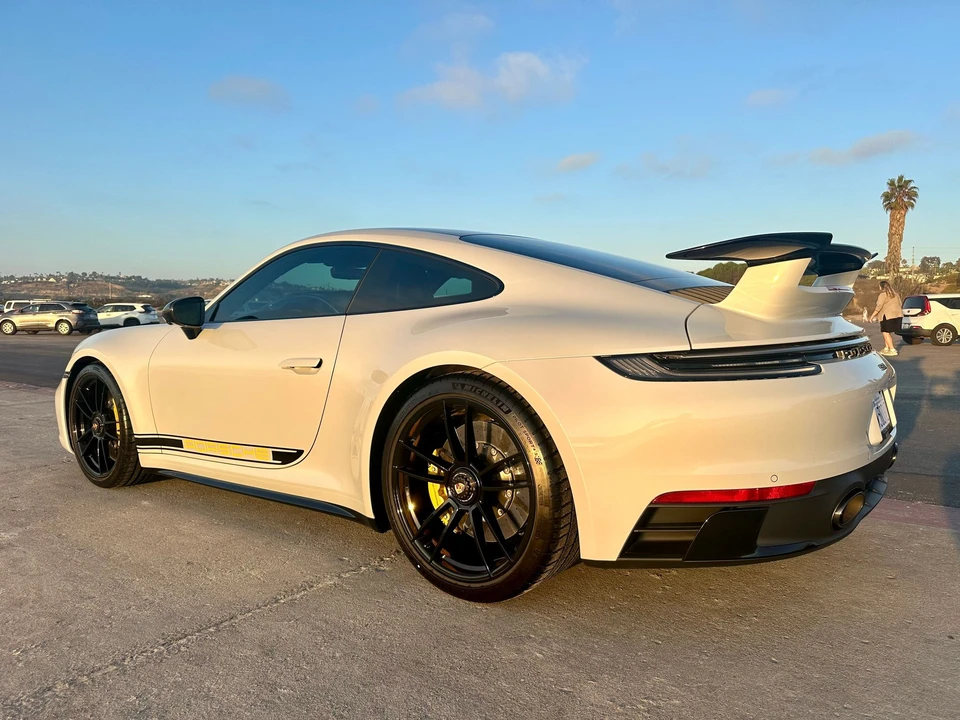 2024 Porsche 992 Carrera GTS - Image 4 of 11