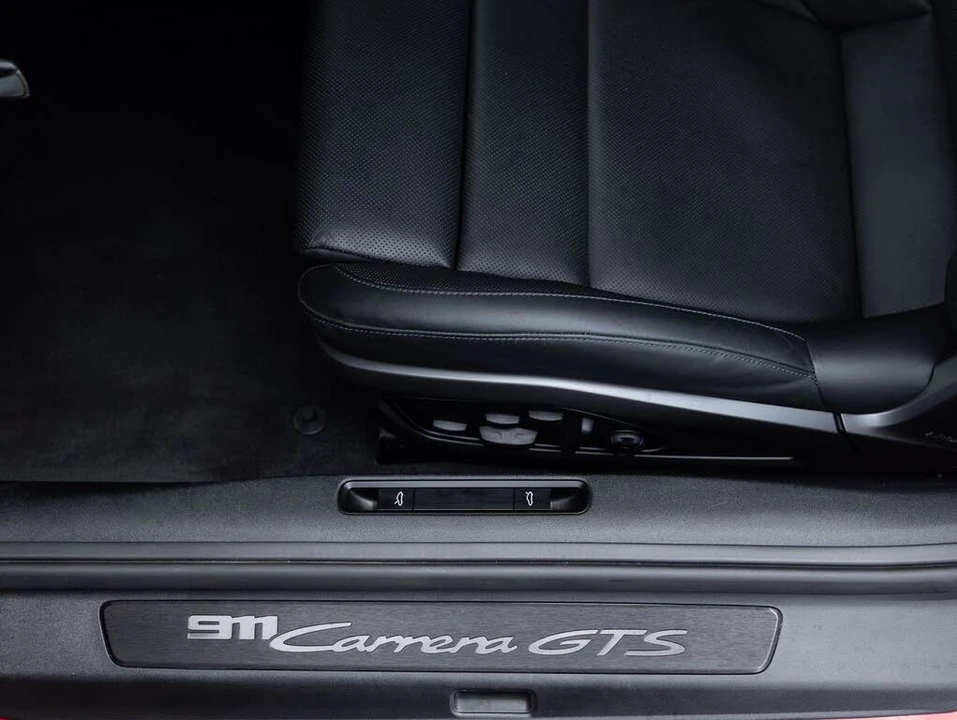 2024 Porsche 992 Carrera GTS - Image 21 of 31