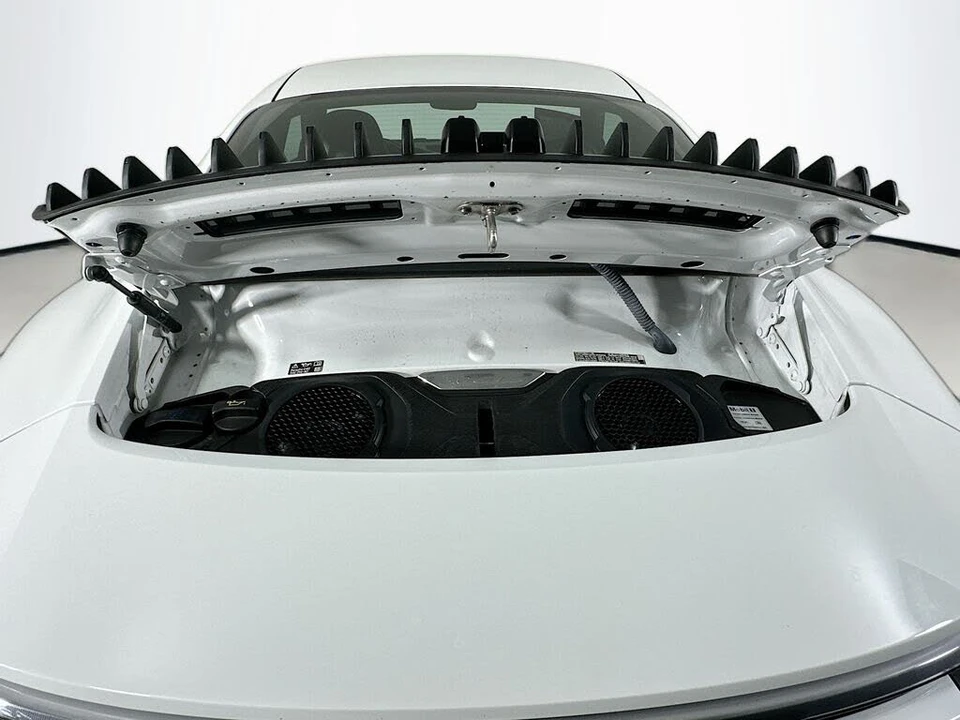 2024 Porsche 992 Carrera GTS - Image 26 of 31