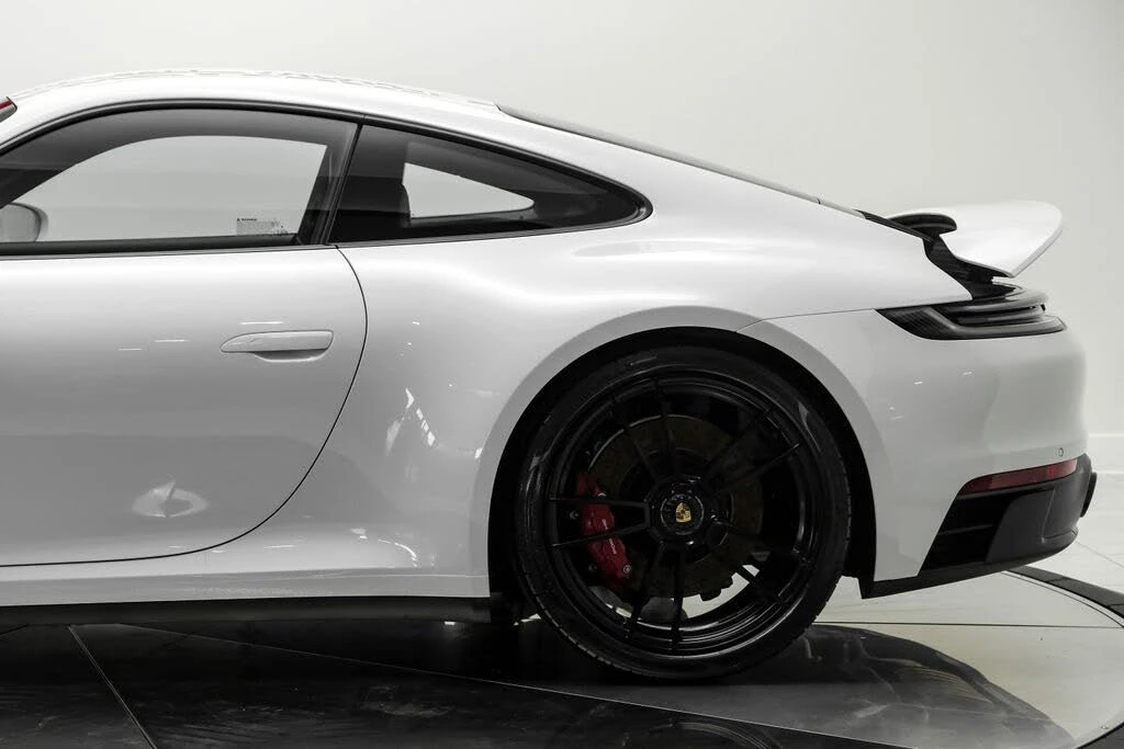 2024 Porsche 992 Carrera GTS - Image 18 of 31