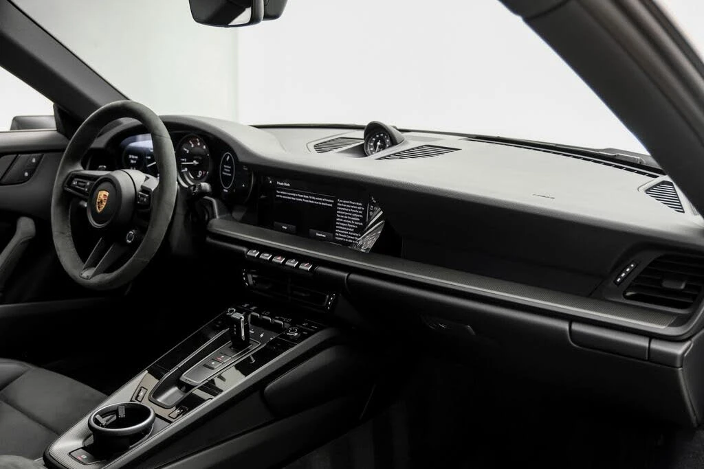 2024 Porsche 992 Carrera GTS - Image 19 of 31