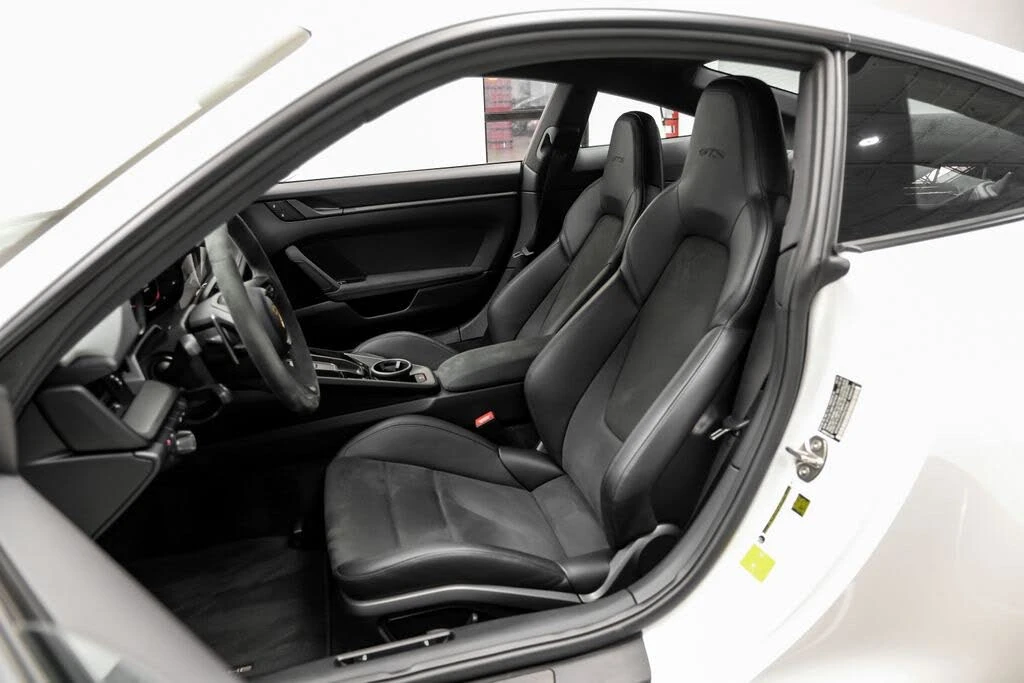 2024 Porsche 992 Carrera GTS - Image 29 of 31