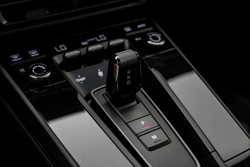 2024 Porsche 992 Carrera GTS - Image 25 of 31