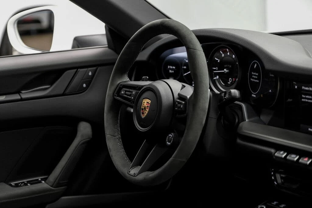 2024 Porsche 992 Carrera GTS - Image 20 of 31