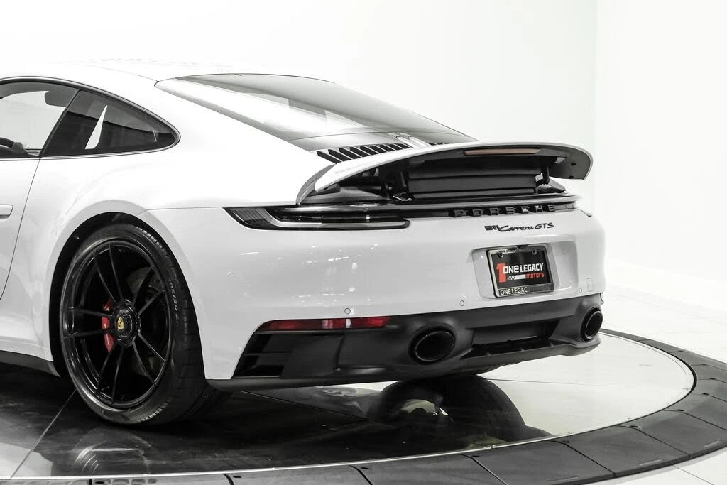 2024 Porsche 992 Carrera GTS - Image 15 of 31