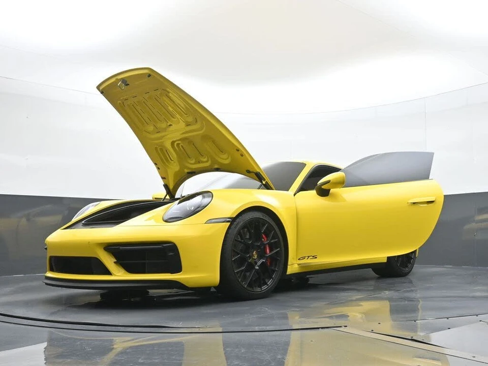 2024 Porsche 992 Carrera GTS - Image 26 of 29